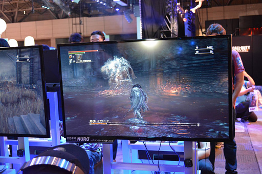 画像ギャラリー No.002のサムネイル画像 / ［TGS 2015］「Bloodborne」のDLC「The Old Hunters」プレイレポート。弓に変形する新たな仕掛け武器を体験