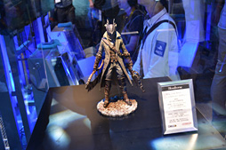 画像ギャラリー No.006のサムネイル画像 / ［TGS 2015］「Bloodborne」のDLC「The Old Hunters」プレイレポート。弓に変形する新たな仕掛け武器を体験