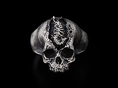 「Bloodborne」に登場する狂人の智慧をモチーフにした指輪が8月に発売。アパレルブランド「TORCH TORCH」とのコラボアイテムとしてリリース