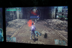 画像ギャラリー No.005のサムネイル画像 / 北米でサービスインした「LET IT DIE」のゲームシステムを紹介。PSX会場には案内人のアンクル・デスや,瀬戸際に現れる瀬戸際子が登場