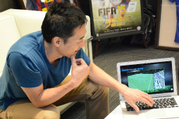 画像ギャラリー No.006のサムネイル画像 / ［TGS 2014］「FIFA 15」インタビュー。世界のトップを走るサッカーゲームの次なる進化をエグゼクティブプロデューサーの牧田和也氏に聞いた