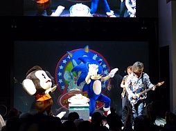 画像ギャラリー No.008のサムネイル画像 / 「ソニック バースデーパーティー2014」が東京ジョイポリスで開催。最新作「ソニックトゥーン」の話題も飛び出したイベントの模様をレポート