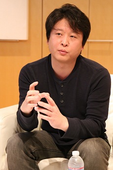 画像ギャラリー No.017のサムネイル画像 / モバイルでゲームは少人数開発へ回帰するのか。「TERRA BATTLE」開発座談会レポート。え,プログラマも各デザイナーも1人ずつ?