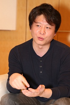 画像ギャラリー No.024のサムネイル画像 / モバイルでゲームは少人数開発へ回帰するのか。「TERRA BATTLE」開発座談会レポート。え,プログラマも各デザイナーも1人ずつ?