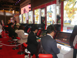 画像ギャラリー No.007のサムネイル画像 / ［JAEPO2015］最新格闘ゲームから仮面ライダー変身まで！　多彩な出展タイトルが揃ったバンダイナムコゲームスブースをレポート