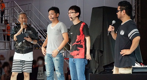 画像ギャラリー No.006のサムネイル画像 / ［TGS 2016］かずのこ氏の豪鬼は「鉄拳」シリーズのトッププレイヤーデク氏に通用するのか？　両者が正面対決した「鉄拳7」ステージレポート