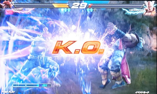 画像ギャラリー No.012のサムネイル画像 / ［TGS 2016］かずのこ氏の豪鬼は「鉄拳」シリーズのトッププレイヤーデク氏に通用するのか？　両者が正面対決した「鉄拳7」ステージレポート