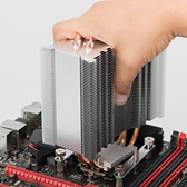 画像ギャラリー No.034のサムネイル画像 / 【PR】低負荷時にファン回転の止まるGTX 980カード「STRIX-GTX980-DC2OC-4GD5」を使って，超絶静かな小型ゲームPCを自作してみた