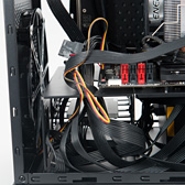 画像ギャラリー No.081のサムネイル画像 / 【PR】低負荷時にファン回転の止まるGTX 980カード「STRIX-GTX980-DC2OC-4GD5」を使って，超絶静かな小型ゲームPCを自作してみた