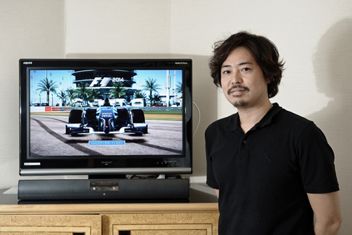 画像ギャラリー No.002のサムネイル画像 / ［TGS 2014］PS4/Xbox One向け「F1 2014」の発売予定も。気軽にF1の奥深い戦略性が味わえる本作の魅力をシニアプロデューサーの大庭将司氏に聞いた
