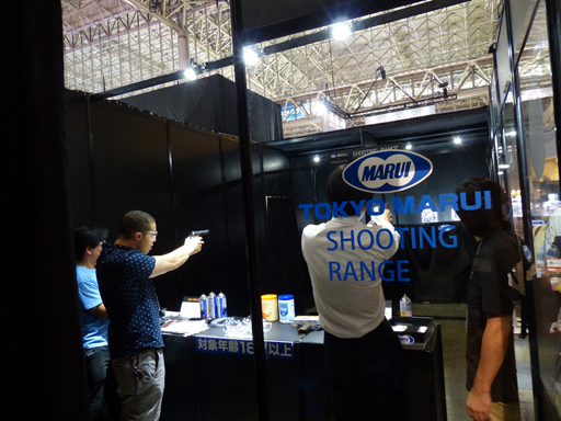 画像ギャラリー No.019のサムネイル画像 / ［TGS 2014］元祖サバイバルホラーがHD化されて蘇る。カプコン「バイオハザード HDリマスター スペシャルステージ」をレポート