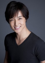 画像ギャラリー No.018のサムネイル画像 / 舞台「BIOHAZARD THE STAGE」の公演が10月22日に開幕。主人公に矢崎 広さん,大物俳優の千葉真一さんも出演
