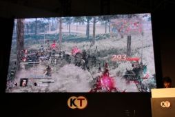 画像ギャラリー No.014のサムネイル画像 / ［TGS 2014］「ブレイドストーム 百年戦争＆ナイトメア」の魅力が実機デモとQ&Aで紹介されたステージイベントをレポート