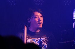 画像ギャラリー No.007のサムネイル画像 / 最新作「イースVIII」の楽曲を含めた14曲が演奏された「ファルコムjdkバンド東京ライブ」をレポート