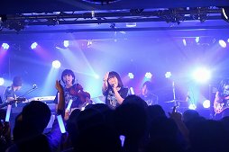 画像ギャラリー No.011のサムネイル画像 / 最新作「イースVIII」の楽曲を含めた14曲が演奏された「ファルコムjdkバンド東京ライブ」をレポート