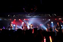 画像ギャラリー No.012のサムネイル画像 / 最新作「イースVIII」の楽曲を含めた14曲が演奏された「ファルコムjdkバンド東京ライブ」をレポート