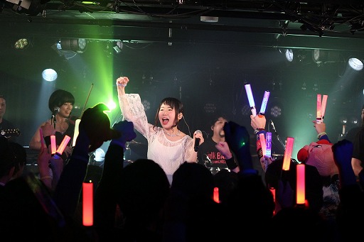 画像ギャラリー No.012のサムネイル画像 / 「ファルコムjdkバンド東京ライブ2017」をレポート。メンバー選曲のレアな楽曲を含む,熱い15曲を演奏。次回ライブの予定も発表に
