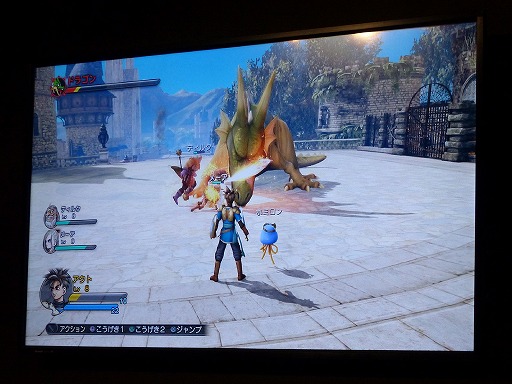 画像ギャラリー No.017のサムネイル画像 / ［TGS 2014］100万体のモンスター軍が迫る！　「ドラゴンクエストヒーローズ 闇竜と世界樹の城」デモンストレーションステージをレポート
