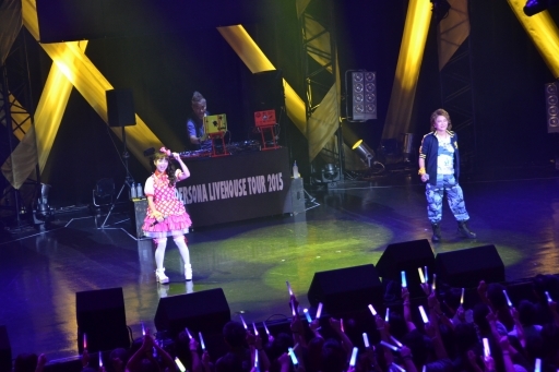 画像ギャラリー No.005のサムネイル画像 / 「PERSONA LIVEHOUSE TOUR 2015」東京公演をレポート。会場とライブビューイングで日本中のペルソナファンが大熱狂