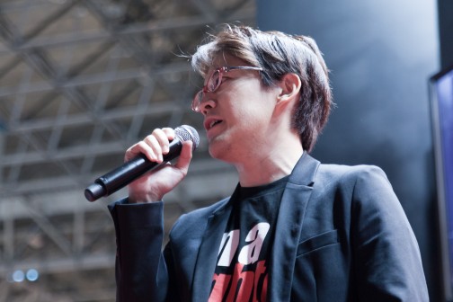 画像ギャラリー No.009のサムネイル画像 / ［TGS 2014］新堀Dvs.MCZマゴのまさかの聖戦も勃発。Mad Catzブースで開催された「DEAD OR ALIVE 5 Last Round」イベントフォトレポート