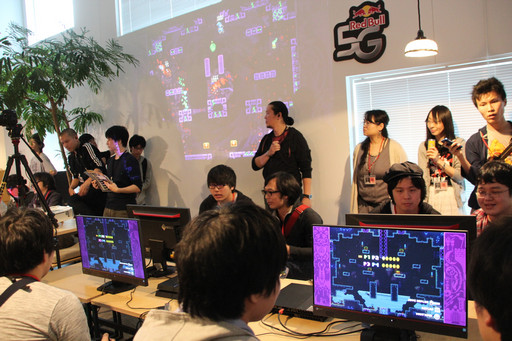画像ギャラリー No.015のサムネイル画像 / 「Red Bull 5G 2015」の東代表決定戦が開催。2015年12月の「FINALS」に向けて4ジャンルの東軍ファイナリストが選出された会場の模様をレポート