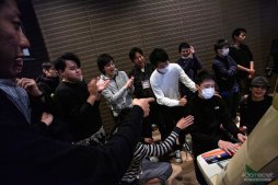 画像ギャラリー No.039のサムネイル画像 / 「ストIII 3rd」の祭典「第17回クーペレーションカップ」フォトレポート。レジェンドプレイヤー達の競演に白熱した現地の模様をお届け