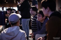 画像ギャラリー No.052のサムネイル画像 / 「ストIII 3rd」の祭典「第17回クーペレーションカップ」フォトレポート。レジェンドプレイヤー達の競演に白熱した現地の模様をお届け