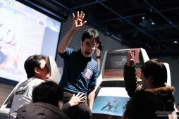 画像ギャラリー No.085のサムネイル画像 / 「ストIII 3rd」の祭典「第17回クーペレーションカップ」フォトレポート。レジェンドプレイヤー達の競演に白熱した現地の模様をお届け
