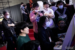 画像ギャラリー No.041のサムネイル画像 / 「ストリートファイターIII 3rd STRIKE」の祭典が4年ぶりに復活。「第18回クーペレーションカップ」フォトレポート