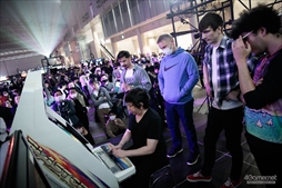 画像ギャラリー No.051のサムネイル画像 / 「ストリートファイターIII 3rd STRIKE」の祭典が4年ぶりに復活。「第18回クーペレーションカップ」フォトレポート