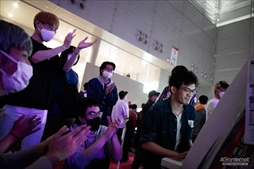 画像ギャラリー No.065のサムネイル画像 / 「ストリートファイターIII 3rd STRIKE」の祭典が4年ぶりに復活。「第18回クーペレーションカップ」フォトレポート