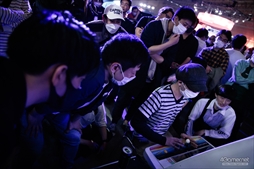 画像ギャラリー No.082のサムネイル画像 / 「ストリートファイターIII 3rd STRIKE」の祭典が4年ぶりに復活。「第18回クーペレーションカップ」フォトレポート