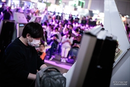 画像ギャラリー No.134のサムネイル画像 / 「ストリートファイターIII 3rd STRIKE」の祭典が4年ぶりに復活。「第18回クーペレーションカップ」フォトレポート