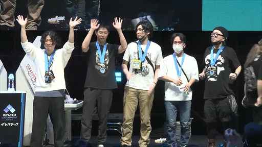 画像ギャラリー No.004のサムネイル画像 / ［EVO Japan］「ストリートファイターIII 3rd Strike」部門を「3rd Monster」が制する。SHO選手は昨年に続いての連覇を果たす