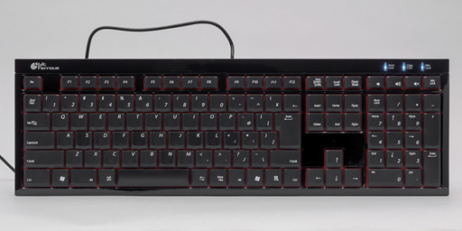 画像ギャラリー No.003のサムネイル画像 / 元DHARMAPOINTのデザイナーが放つゲーマー向けパンタグラフ式キーボード ,そのデキは? 「BFKB113PBK」を使ってみた