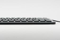 画像ギャラリー No.013のサムネイル画像 / 10キーレス&パンタグラフ式ゲーマー向けキーボード「BFKB88PC」レビュー。とにかく小さくて使えるのが欲しいならこれだ