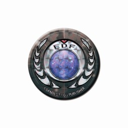 画像ギャラリー No.002のサムネイル画像 / 「地球防衛軍4.1 THE SHADOW OF NEW DESPAIR」の店頭体験会が東京/大阪などの4店舗で開催。参加者はEDFのロゴがまぶしい缶バッジをもらえる