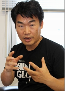 画像ギャラリー No.005のサムネイル画像 / 「Vainglory」アジア太平洋ゼネラルマネージャーに就任したユン・テウォン氏にインタビュ―。日本人の平均プレイ時間は世界一という意外な結果も