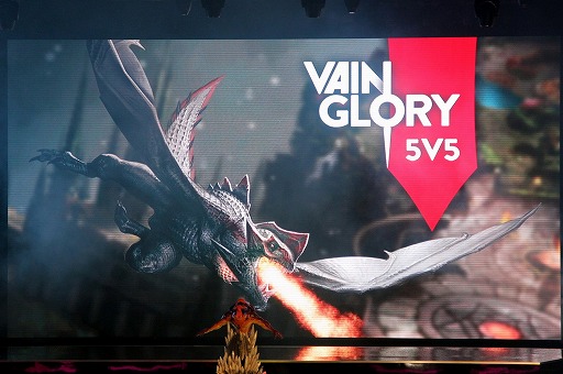 画像ギャラリー No.003のサムネイル画像 / スマホ向けMOBA「Vainglory」で5対5のゲームモードが2018年2月に実装。トッププレイヤーがしのぎを削った世界大会の模様と合わせてレポート