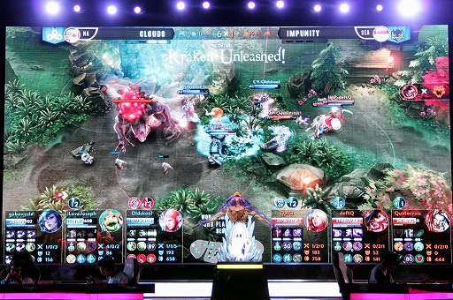 画像ギャラリー No.017のサムネイル画像 / スマホ向けMOBA「Vainglory」で5対5のゲームモードが2018年2月に実装。トッププレイヤーがしのぎを削った世界大会の模様と合わせてレポート