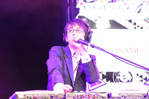 画像ギャラリー No.016のサムネイル画像 / ［JAEPO2015］BEMANIシリーズの人気楽曲が目白押し。「BEMANI SPECIAL LIVE in JAEPO2015」の様子をフォトレポート
