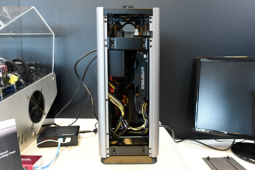 画像ギャラリー No.006のサムネイル画像 / ［COMPUTEX］GIGABYTEの外付けグラフィックスボックスは決定版を目指して開発中。3スロット仕様のカードにも対応へ