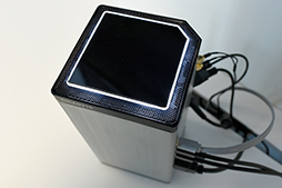 画像ギャラリー No.015のサムネイル画像 / ［COMPUTEX］GIGABYTEの外付けグラフィックスボックスは決定版を目指して開発中。3スロット仕様のカードにも対応へ