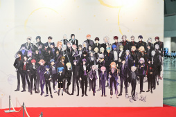画像ギャラリー No.018のサムネイル画像 / 本丸での10年の軌跡を振り返る。「刀剣乱舞ONLINE」サービス開始10周年記念行事「刀剣乱舞 大本丸博 2025」展示会場レポート