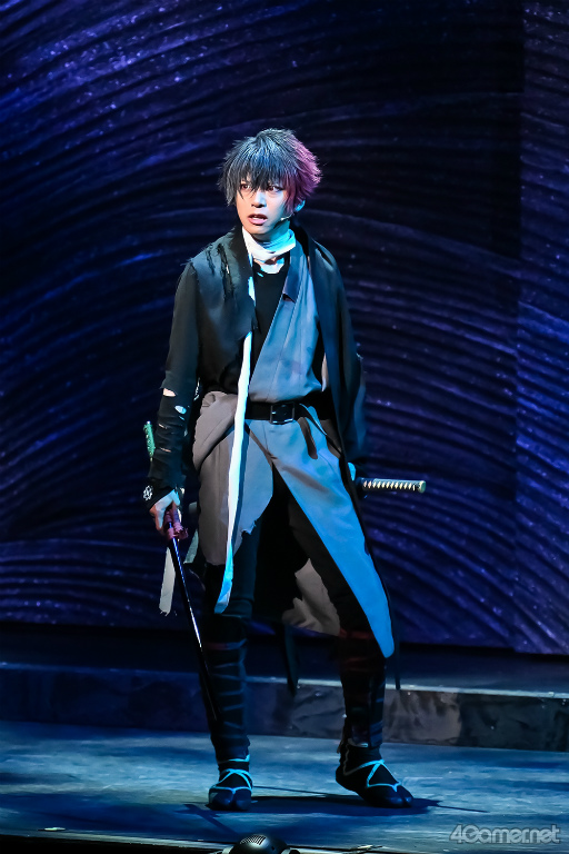 画像ギャラリー No.003のサムネイル画像 / 「ミュージカル『刀剣乱舞』 〜坂龍飛騰〜」会見&ゲネプロレポート。新時代の旗を掲げるを合言葉に,陸奥守吉行と坂本龍馬の熱いドラマを描く