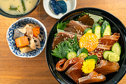 画像ギャラリー No.008のサムネイル画像 / 「刀剣乱舞ONLINE」，九州国立博物館内の飲食店でコラボドリンクを販売。同田貫正国，へし切長谷部，日光一文字など