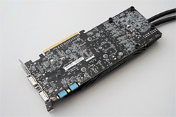 画像ギャラリー No.018のサムネイル画像 / 43万円の「簡易液冷仕様のOC版GTX 980が3枚と大型冷却システムのセット」をPCに組み込んでみた。GIGABYTE「GV-N980X3WA-4GD」レビュー