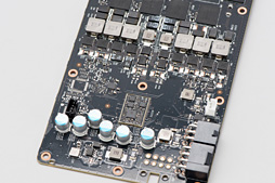 画像ギャラリー No.016のサムネイル画像 / 「GeForce GTX 980 Ti」レビュー。649ドルで登場した「一般ユーザー向けフラグシップ」は,GTX TITAN Xキラーか