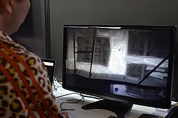 画像ギャラリー No.006のサムネイル画像 / ［TGS 2014］光に照らされたらアウト。モノクロ画面が印象的なアクションパズル「One Upon Light」プレイレポート