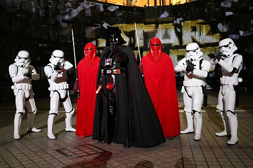 画像ギャラリー No.026のサムネイル画像 / フォースの加護をその手に。ドーム型スクリーンで「スター・ウォーズ」の名場面を体感できる「STAR WARS BATTLE POD」プレイレポート
